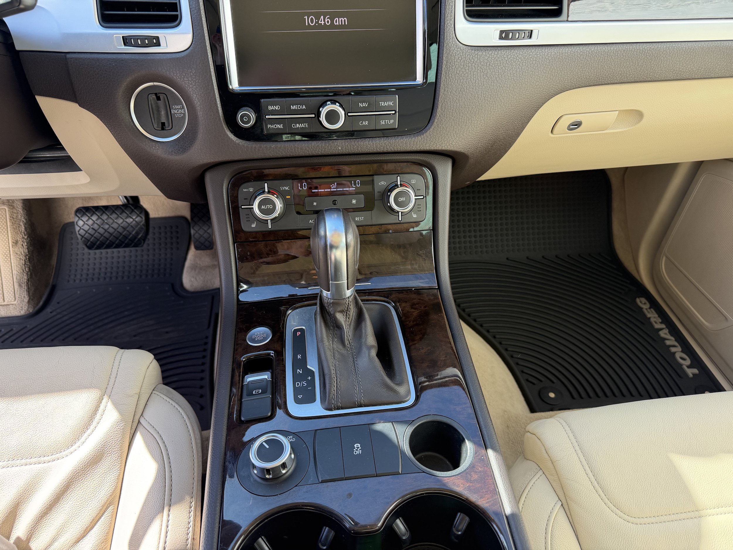 Used 2013 Volkswagen Touareg TDI AWD/4WD image 23
