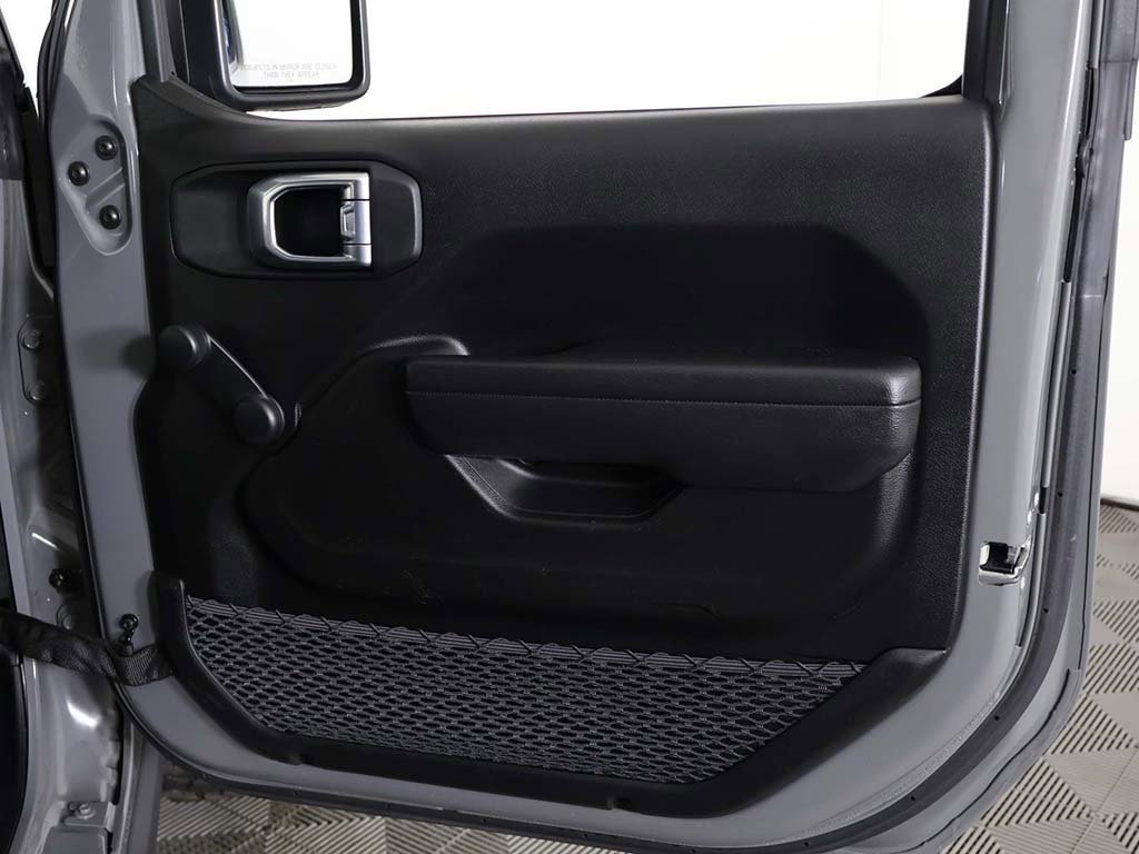 Used 2022 Jeep Gladiator Sport image 20