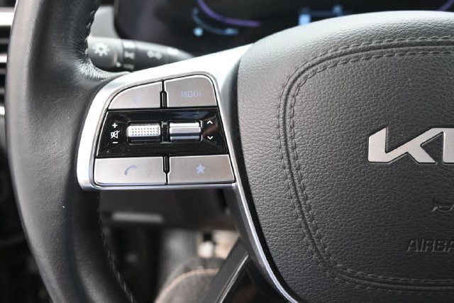 Used 2023 Kia Telluride S FWD image 15