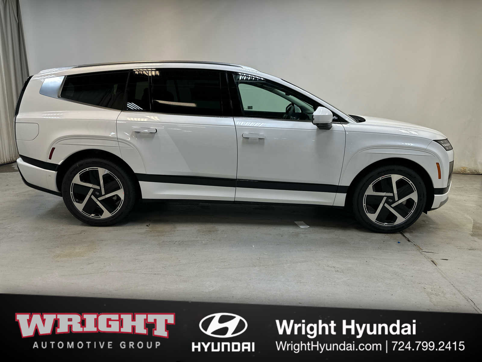 New 2026 Hyundai Ioniq 9 Calligraphy w/ Tow & Go Package image 7