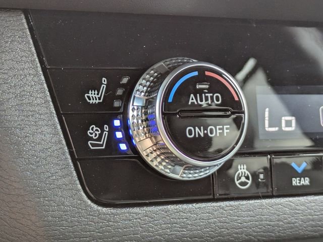 New 2026 Mitsubishi Outlander SEL Black Edition FWD image 25