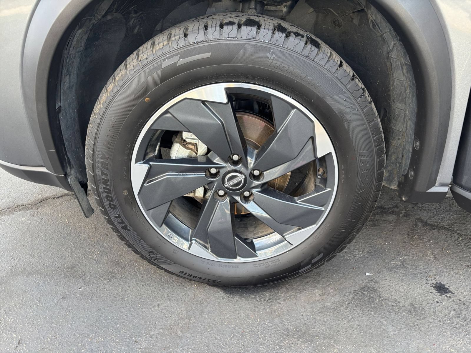 Used 2025 Nissan Rogue SV FWD image 31
