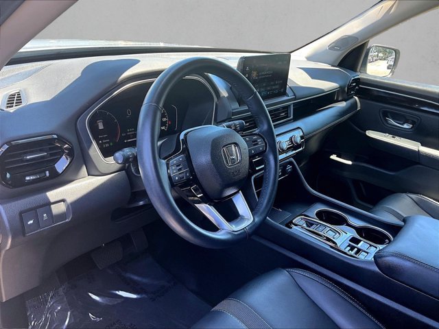 Used 2025 Honda Pilot Touring image 14