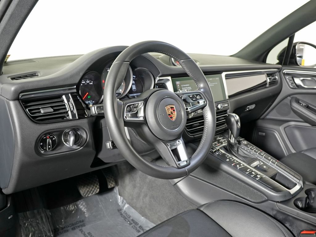 Certified 2019 Porsche Macan S image 4