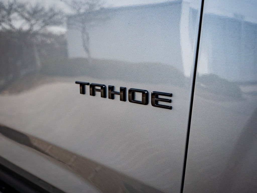 Used 2025 Chevrolet Tahoe High Country AWD/4WD image 17