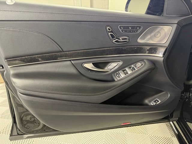 Used 2018 Mercedes-Benz S 560 4MATIC Sedan image 20
