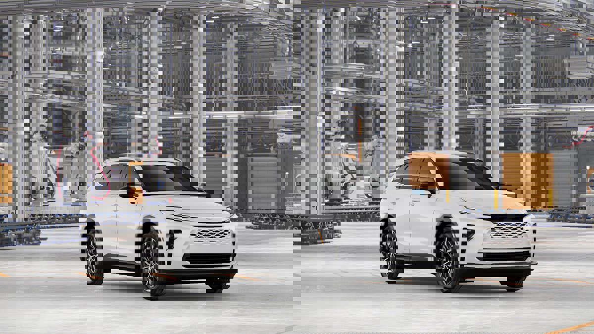 New 2026 Toyota Crown Signia AWD/4WD image 15