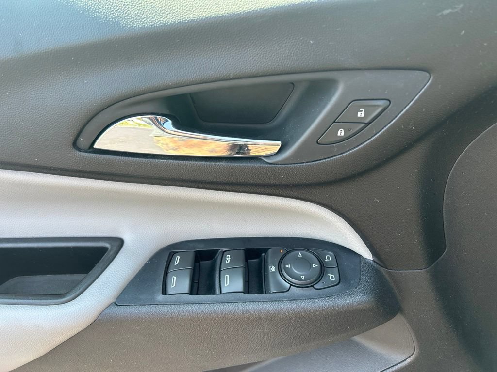 Used 2020 Chevrolet Equinox LT AWD/4WD image 12