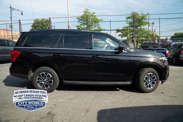 Certified 2024 Ford Expedition XLT AWD/4WD image 3