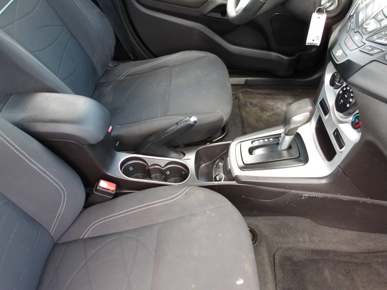 Used 2014 Ford Fiesta SE FWD image 17