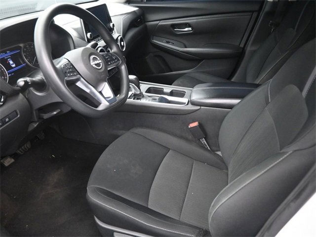 Used 2025 Nissan Sentra SV image 9
