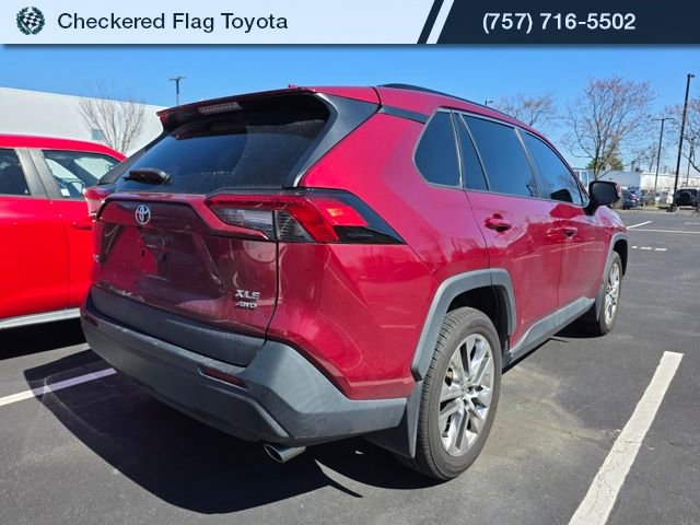 Used 2021 Toyota RAV4 XLE Premium image 6