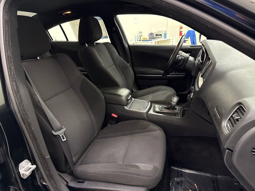 Used 2017 Dodge Charger R/T image 19