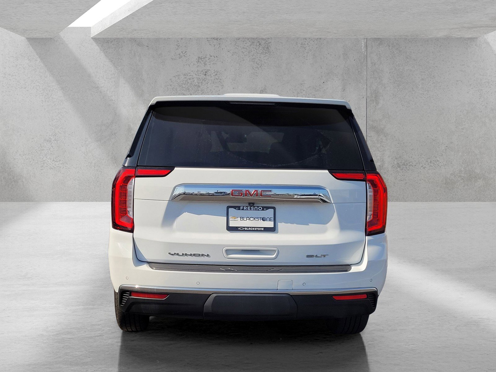 Used 2023 GMC Yukon SLT image 5