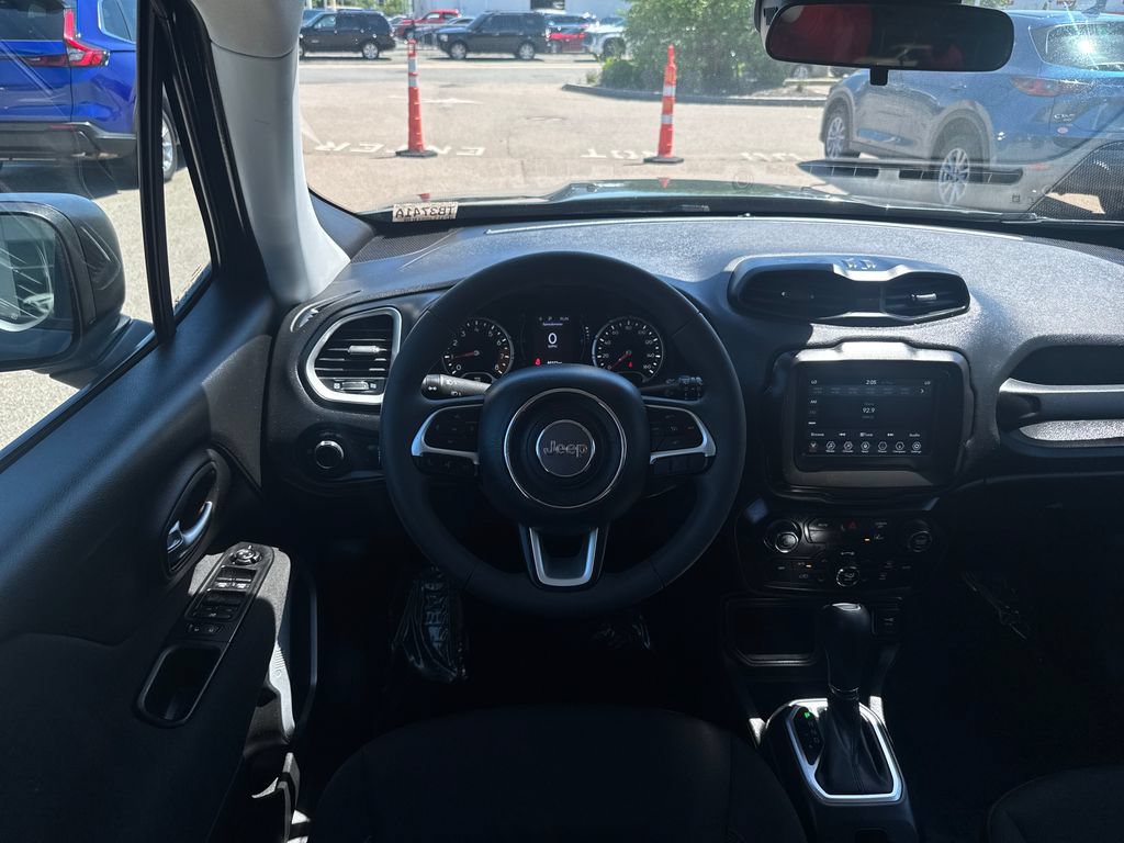 Used 2021 Jeep Renegade Sport FWD image 12