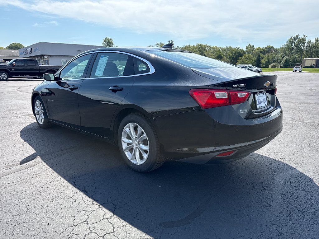 Used 2024 Chevrolet Malibu LT FWD image 2