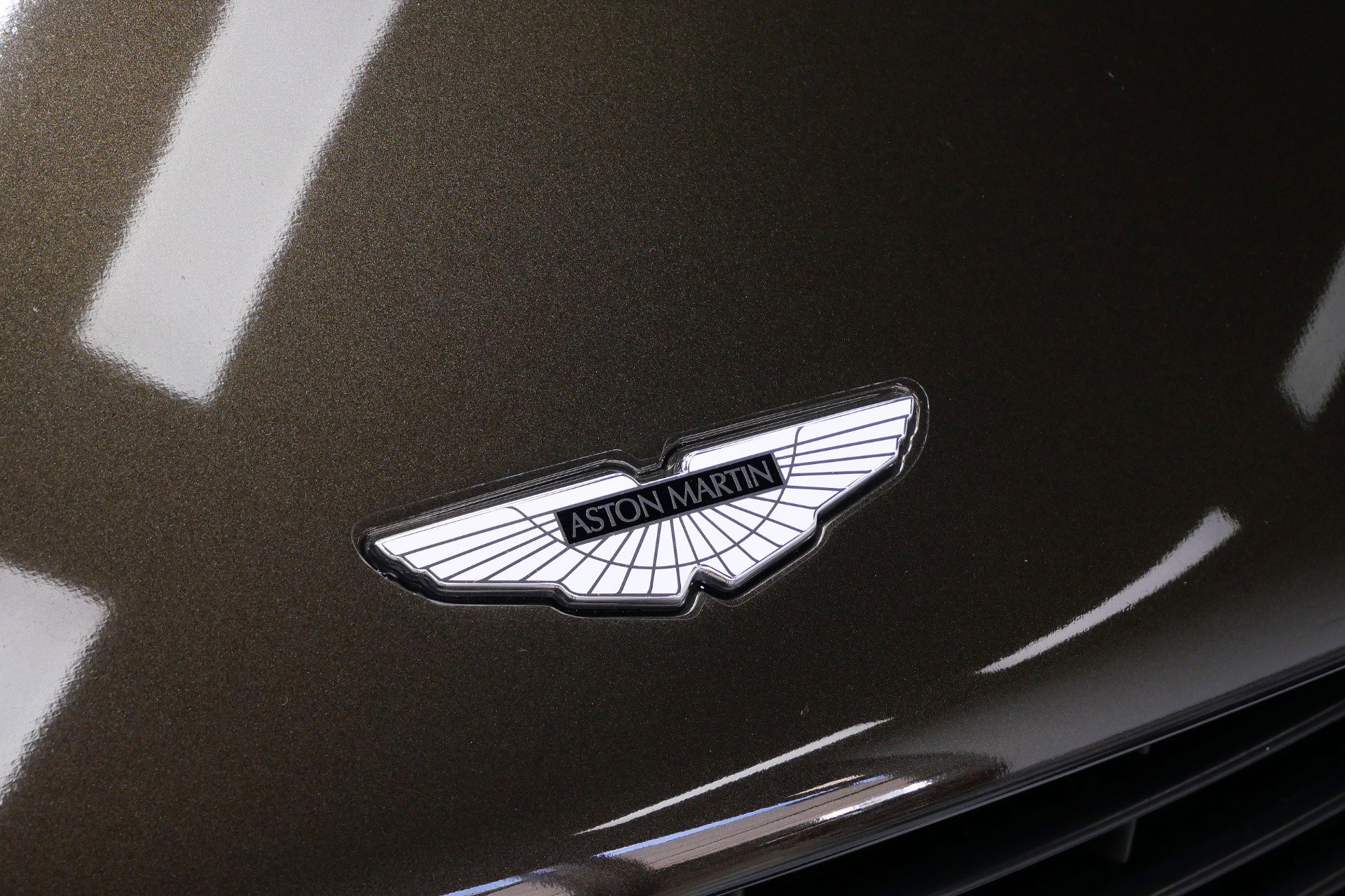 Used 2014 Aston Martin Vanquish Coupe image 49