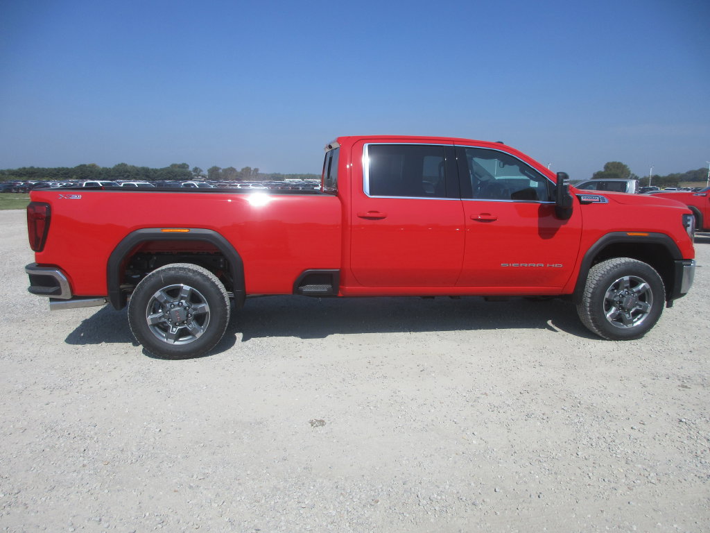 New 2026 GMC Sierra 3500 SLE w/ SLE Value Package AWD/4WD image 3