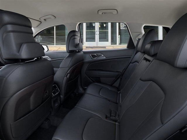 New 2026 Kia Sportage EX image 18