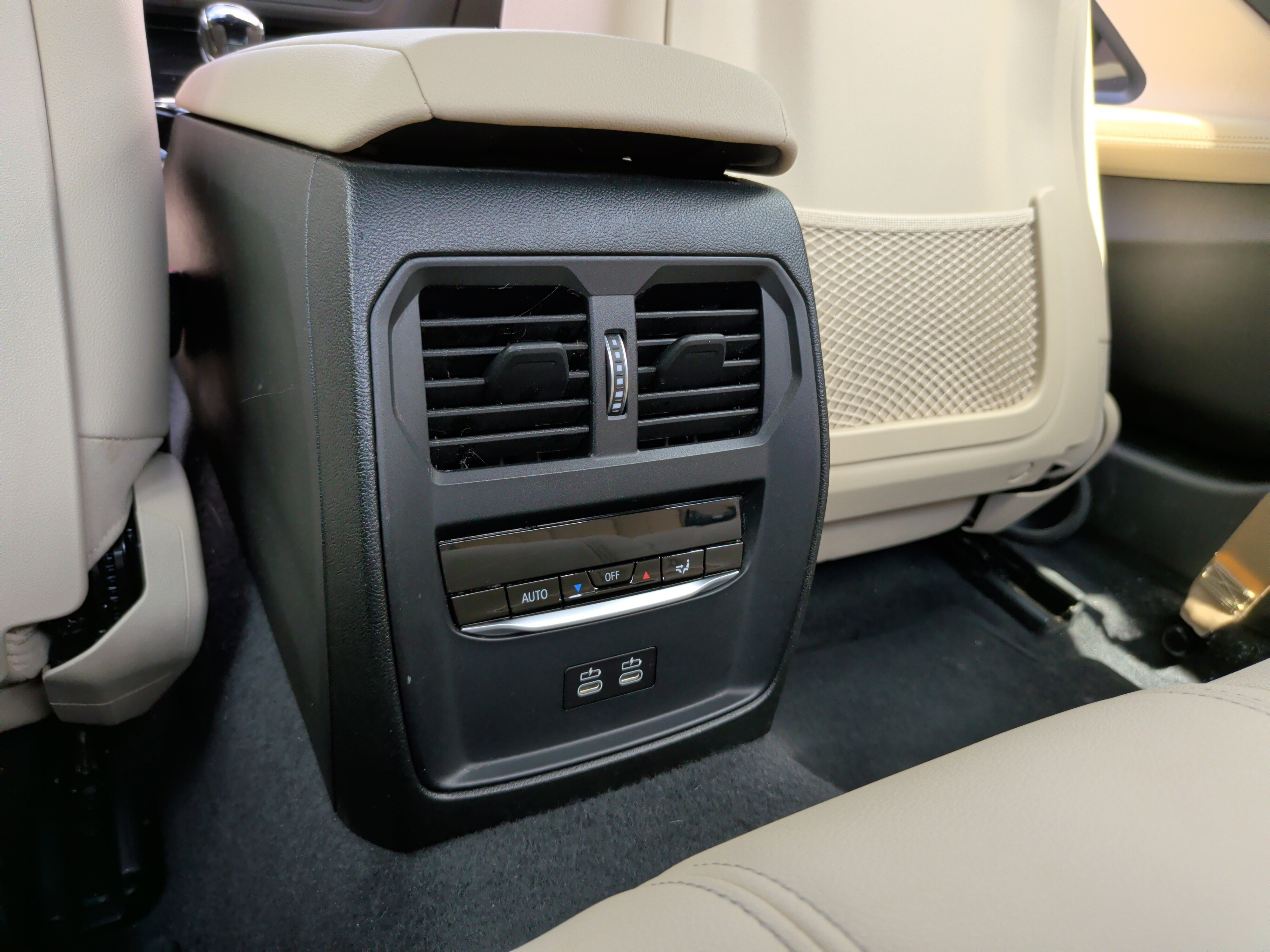 Used 2022 BMW 230i Coupe w/ Convenience Package image 32