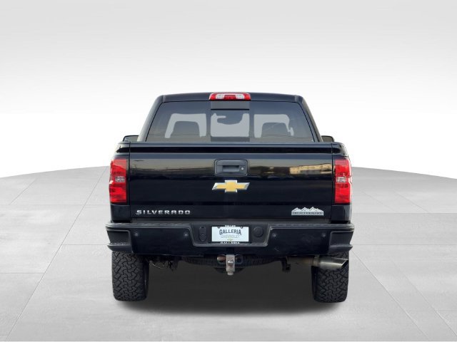 Used 2015 Chevrolet Silverado 1500 High Country w/ High Country Premium Package RWD image 9