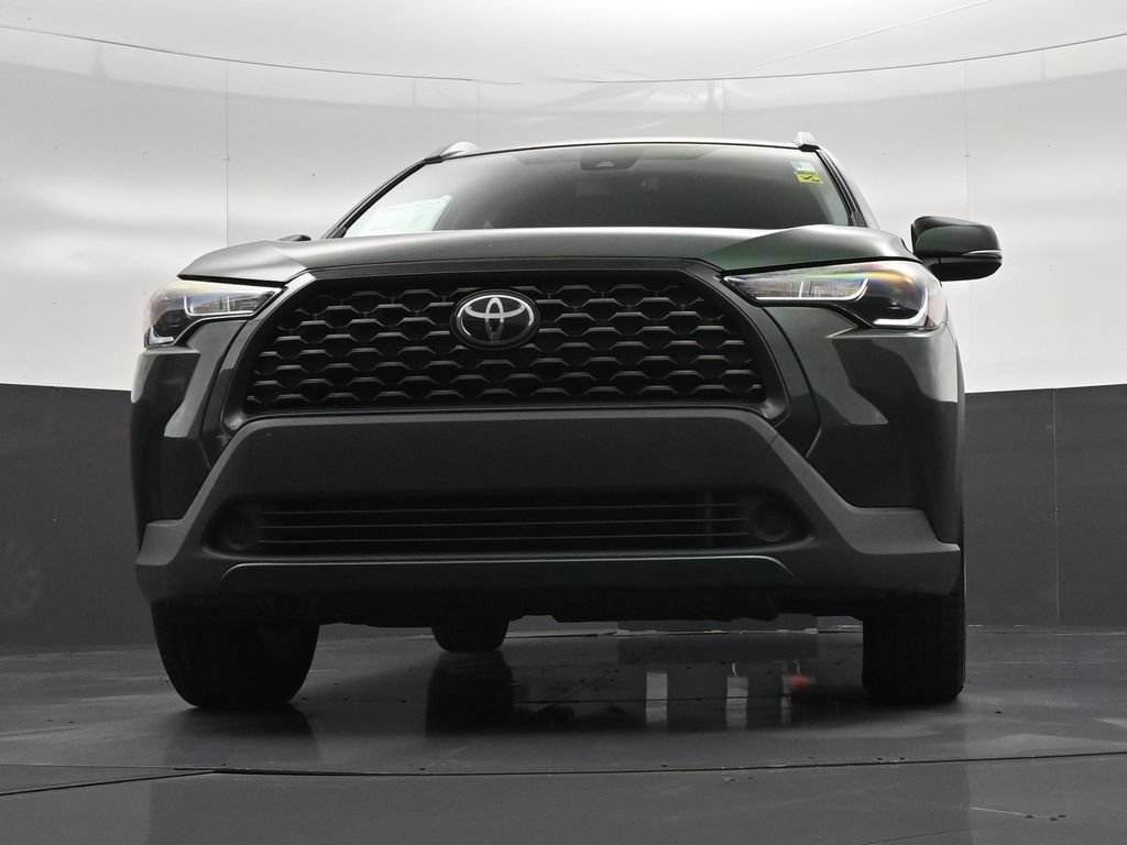 Used 2022 Toyota Corolla Cross LE FWD image 32