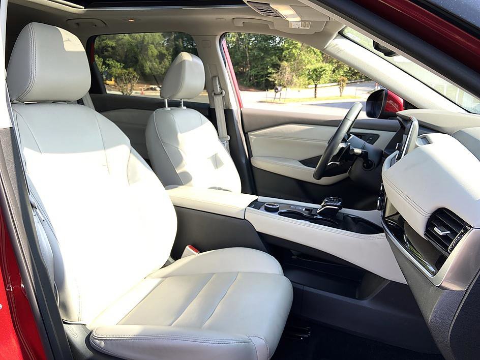 Certified 2023 Nissan Rogue SL AWD/4WD image 18