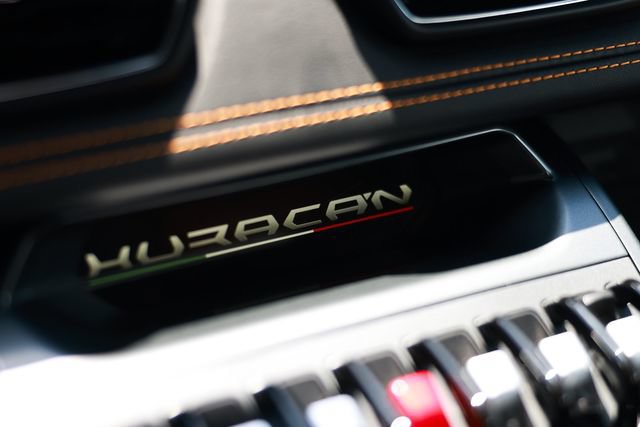 Used 2019 Lamborghini Huracan LP 580-2 RWD image 48