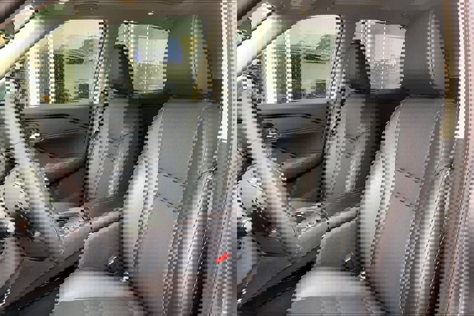 Used 2025 Nissan Rogue SV w/ SV Premium Package image 8