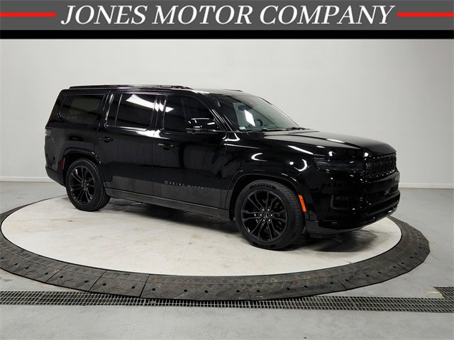 Used 2024 Jeep Grand Wagoneer Series II w/ Quick Order Packagew 28T image 1