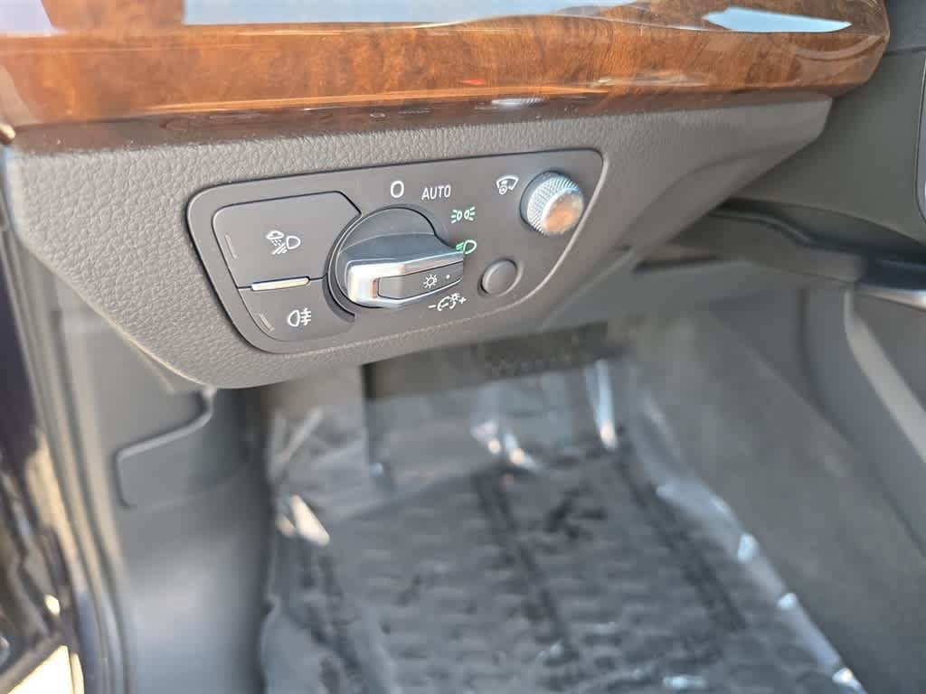 Used 2018 Audi Q5 Prestige w/ Prestige Package AWD/4WD image 13