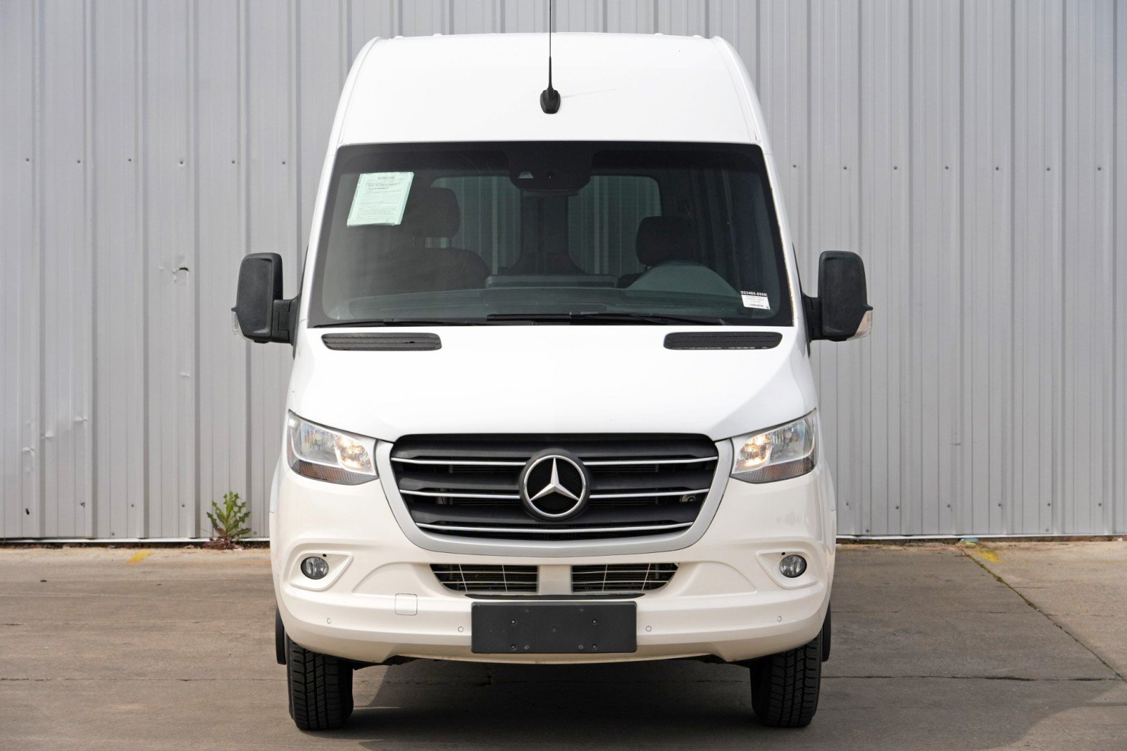 Used 2020 Mercedes-Benz Sprinter 3500 w/ Windows All Around Package image 41