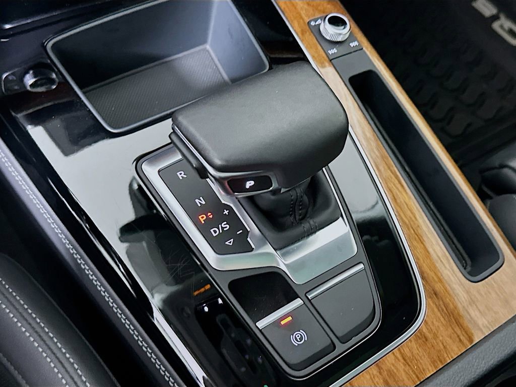 Certified 2023 Audi Q5 e Premium Plus w/ Premium Plus Package image 22