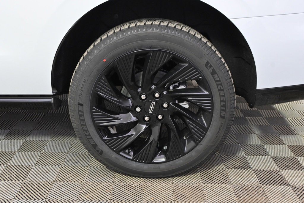 New 2026 Lincoln Navigator Reserve w/ Jet Appearance Package image 21