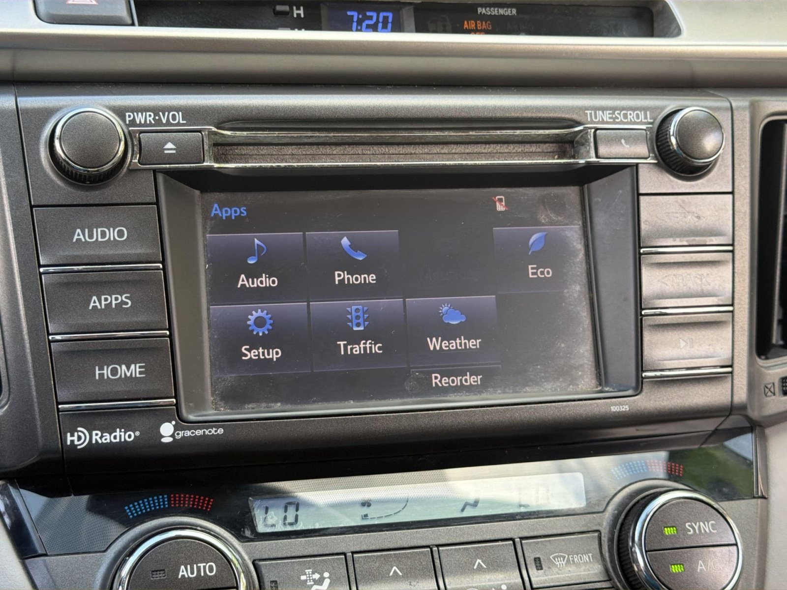 Used 2015 Toyota RAV4 XLE AWD/4WD image 21