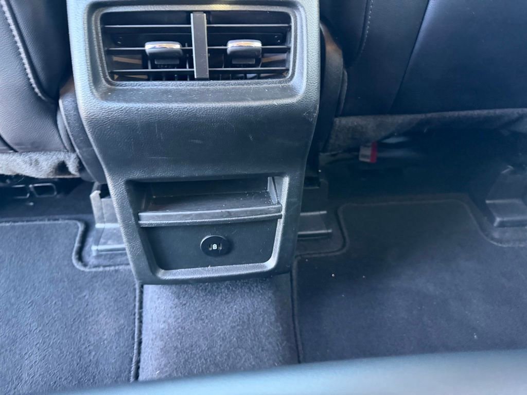 Used 2024 Ford Edge SEL AWD/4WD image 8