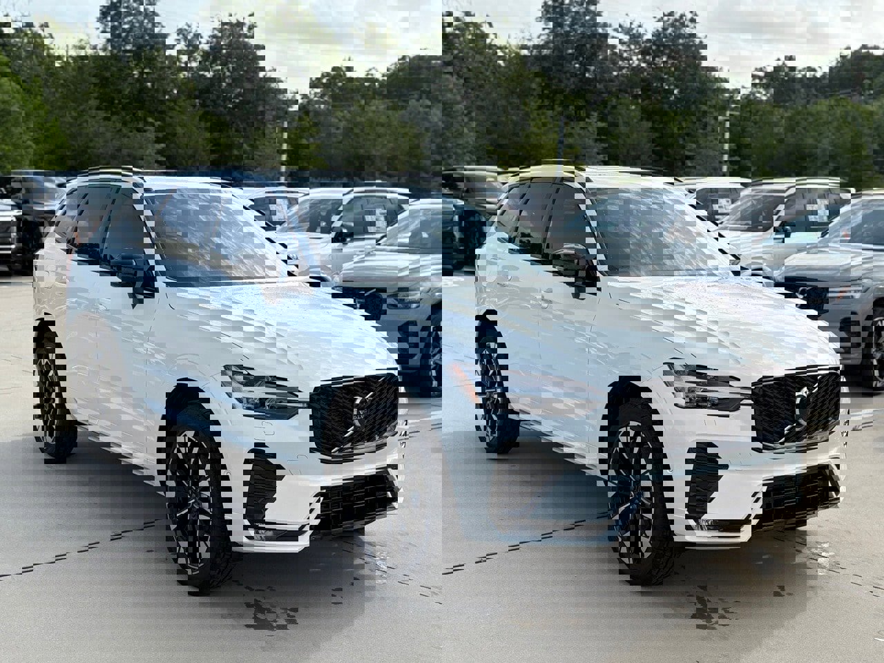 New 2026 Volvo XC60 B5 Plus w/ Protection Package Premier image 3