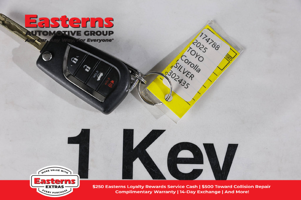Used 2025 Toyota Corolla LE FWD image 25