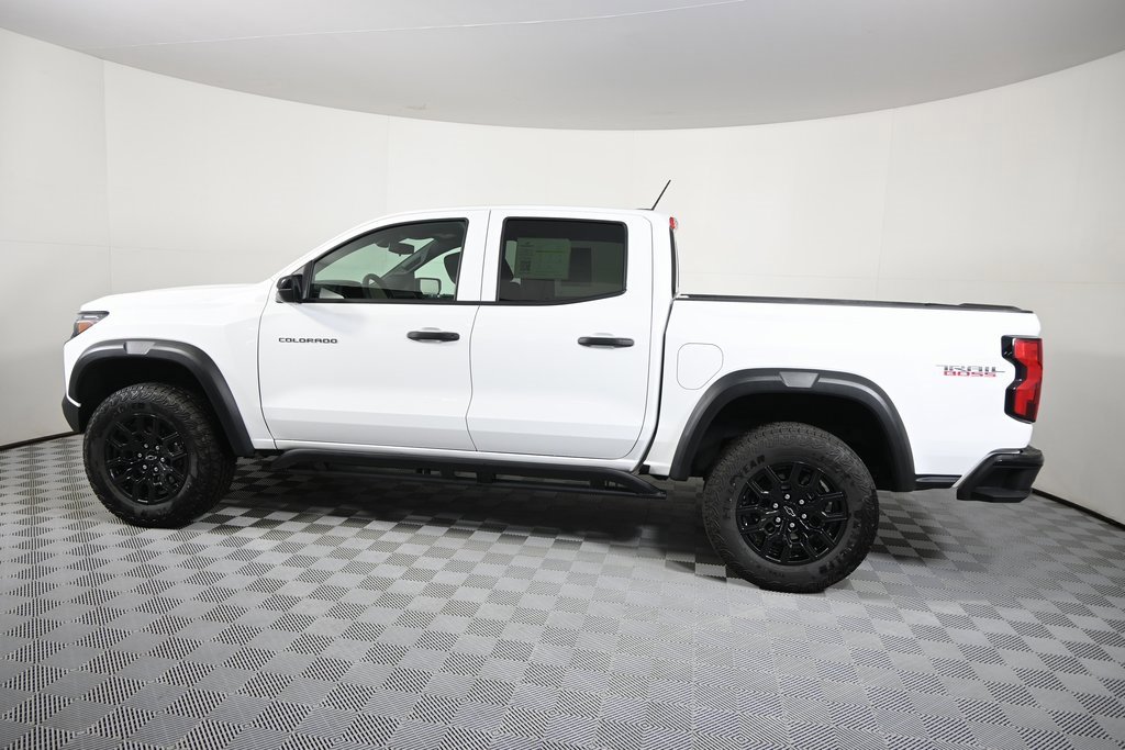 Used 2024 Chevrolet Colorado Trail Boss w/ Advanced Trailering Package image 3