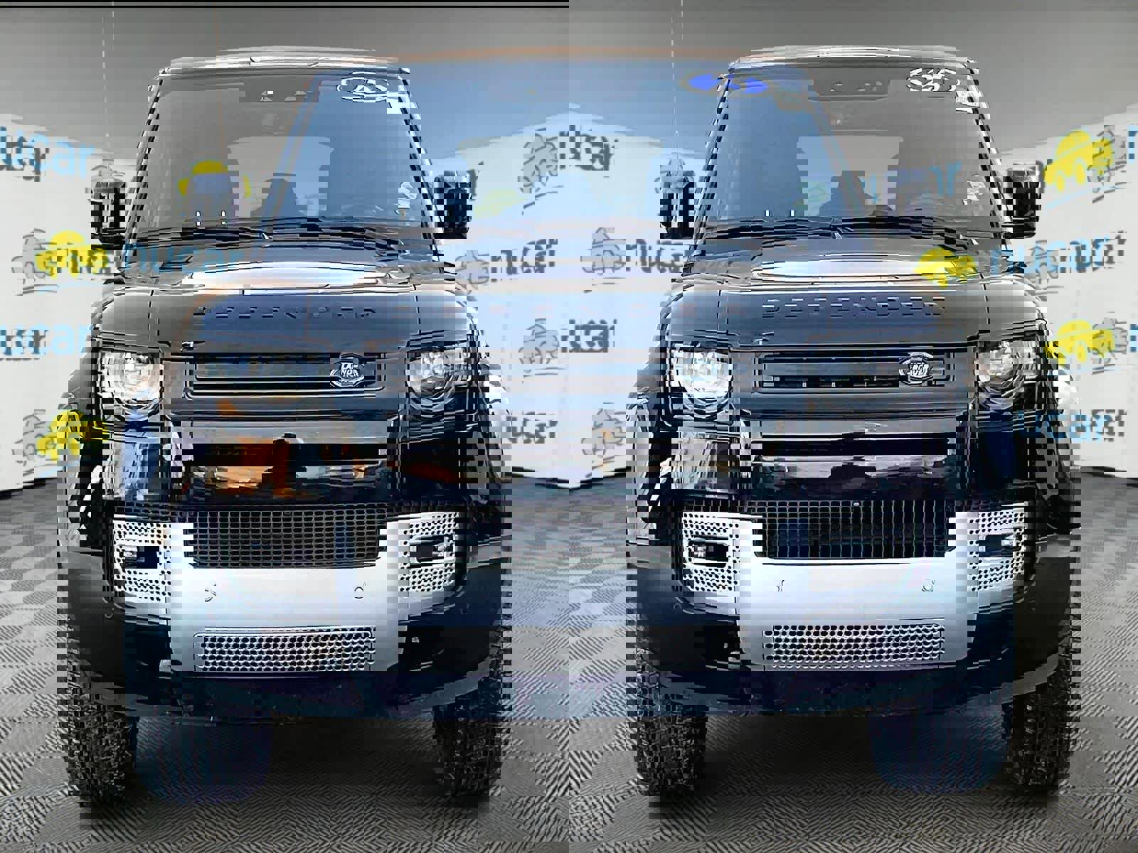 Used 2025 Land Rover Defender 110 S image 2