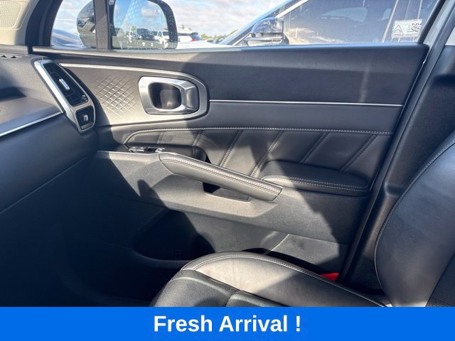 Used 2023 Kia Sorento SX AWD/4WD image 13