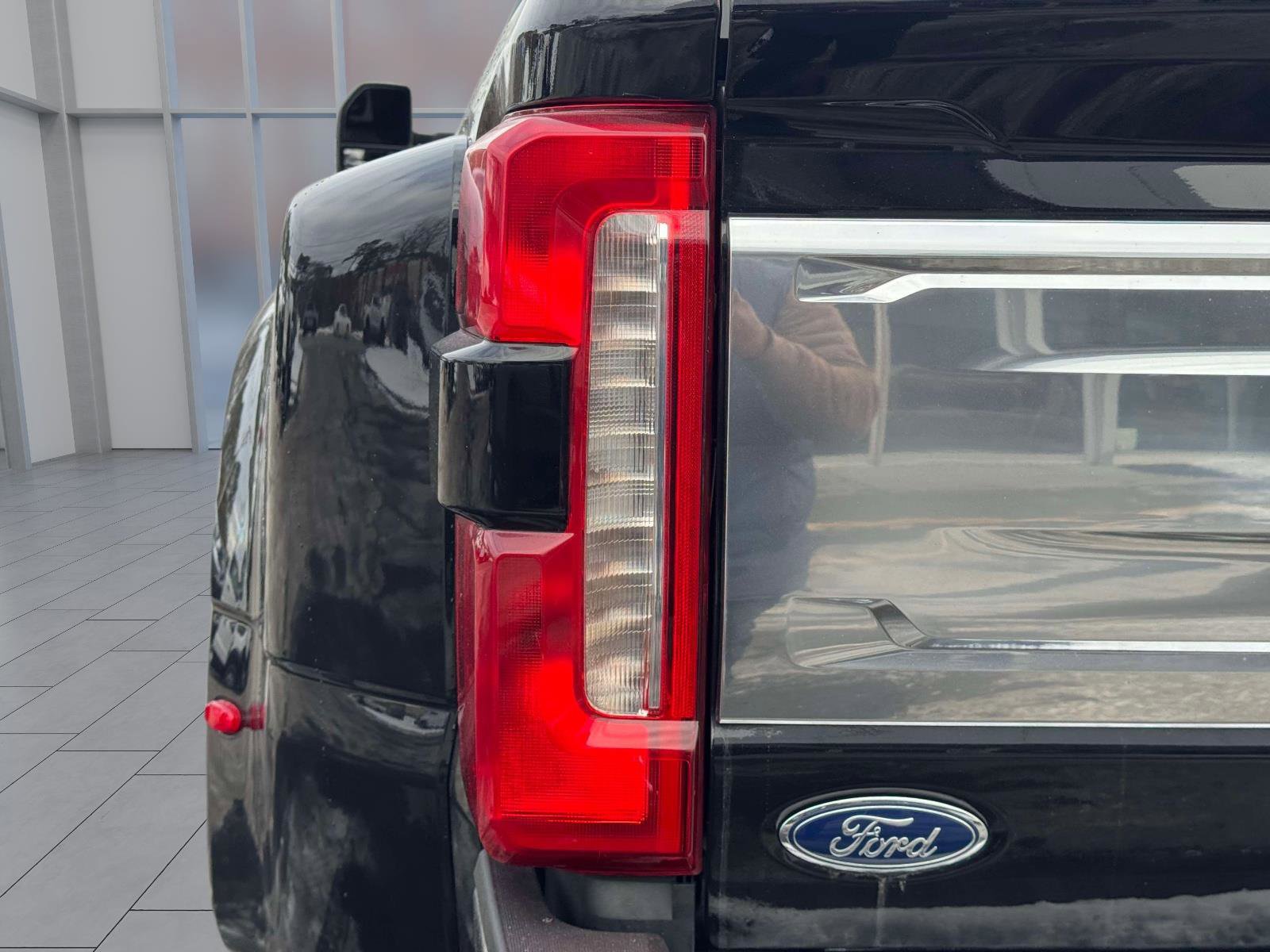 Used 2023 Ford F450 King Ranch w/ Chrome Package image 14