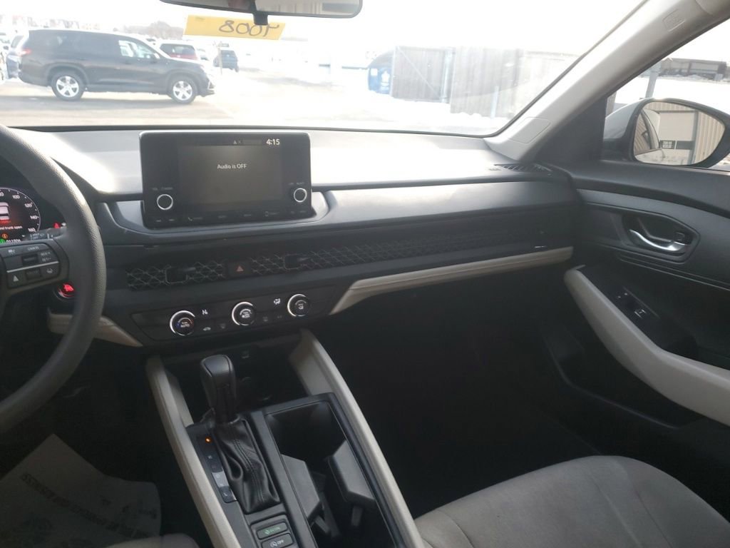 Used 2025 Honda Accord LX image 25