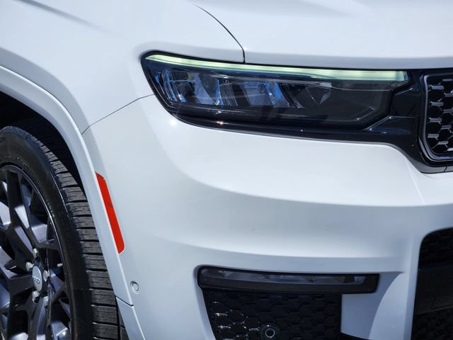 Used 2024 Jeep Grand Cherokee L Summit w/ Advanced Protech Group IV AWD/4WD image 9