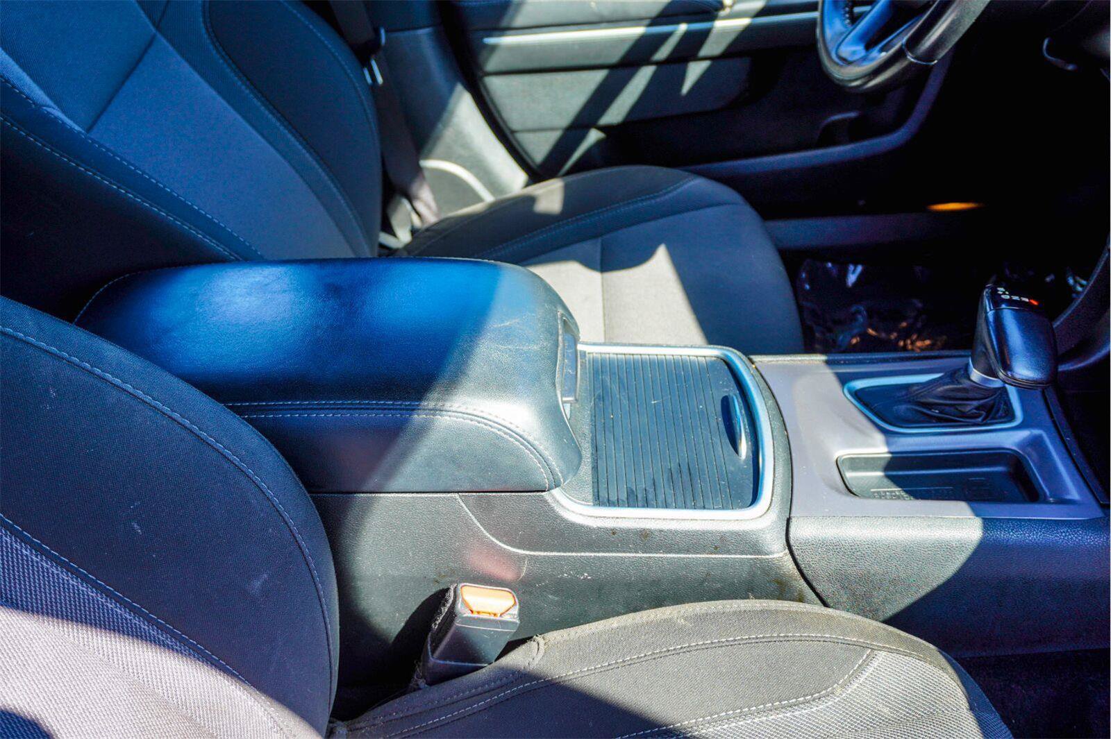 Used 2022 Dodge Charger SXT RWD image 19