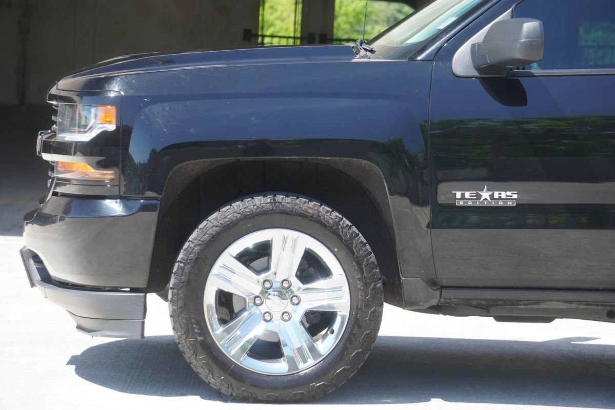 Used 2018 Chevrolet Silverado 1500 Custom w/ Texas Edition AWD/4WD image 32