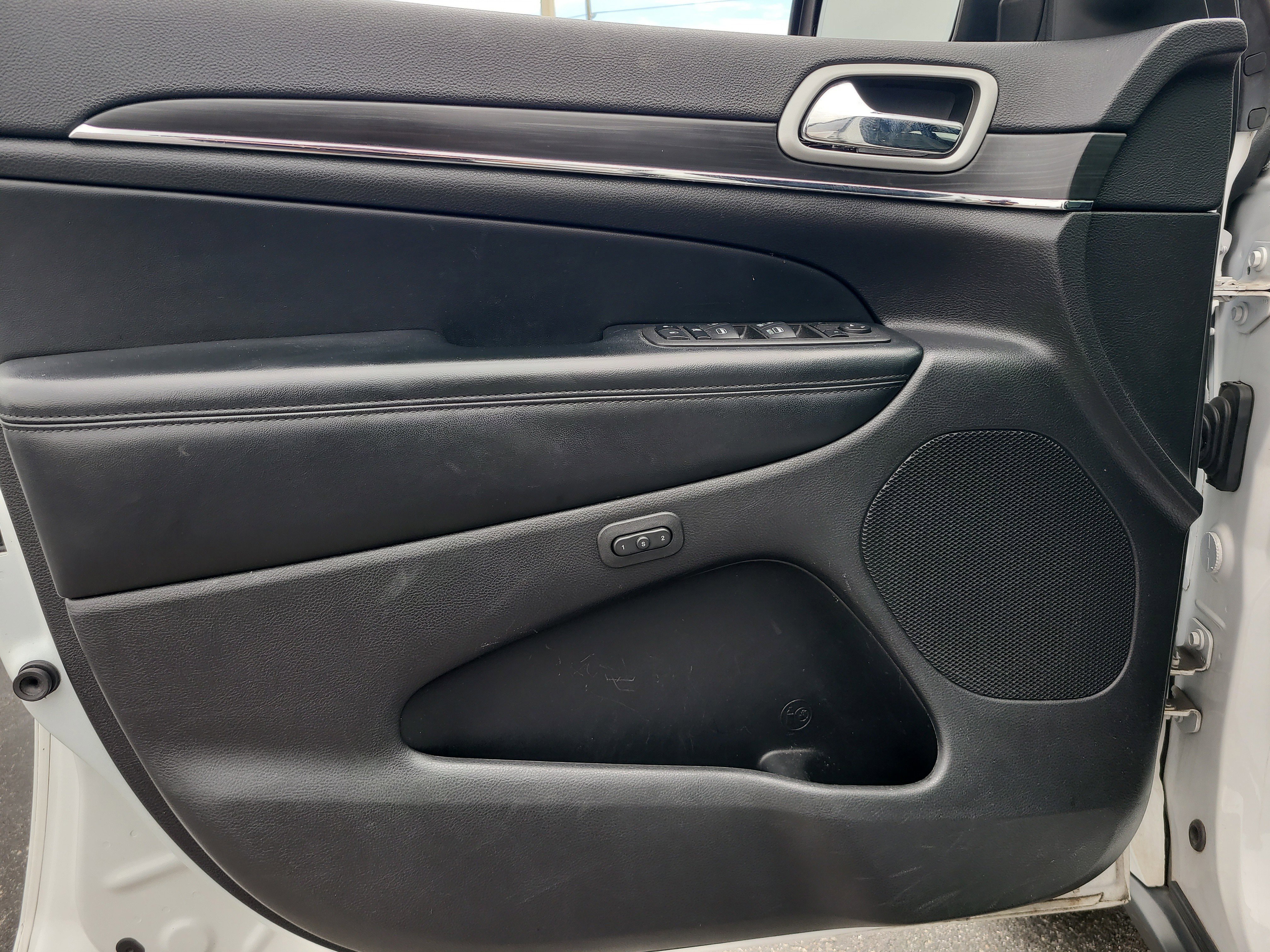 Used 2022 Jeep Grand Cherokee Limited image 15