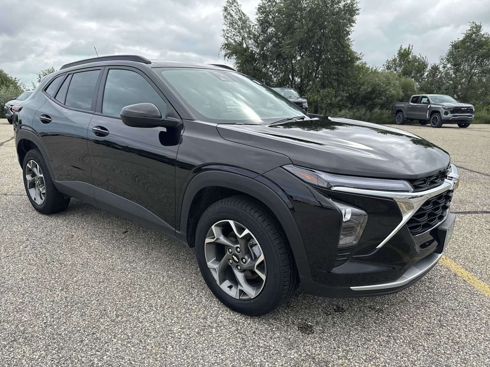Certified 2025 Chevrolet Trax LT FWD image 8
