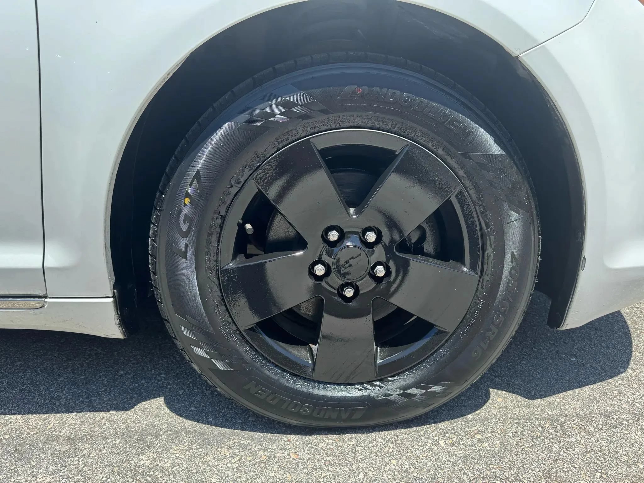 Used 2010 Chevrolet Malibu LT FWD image 17