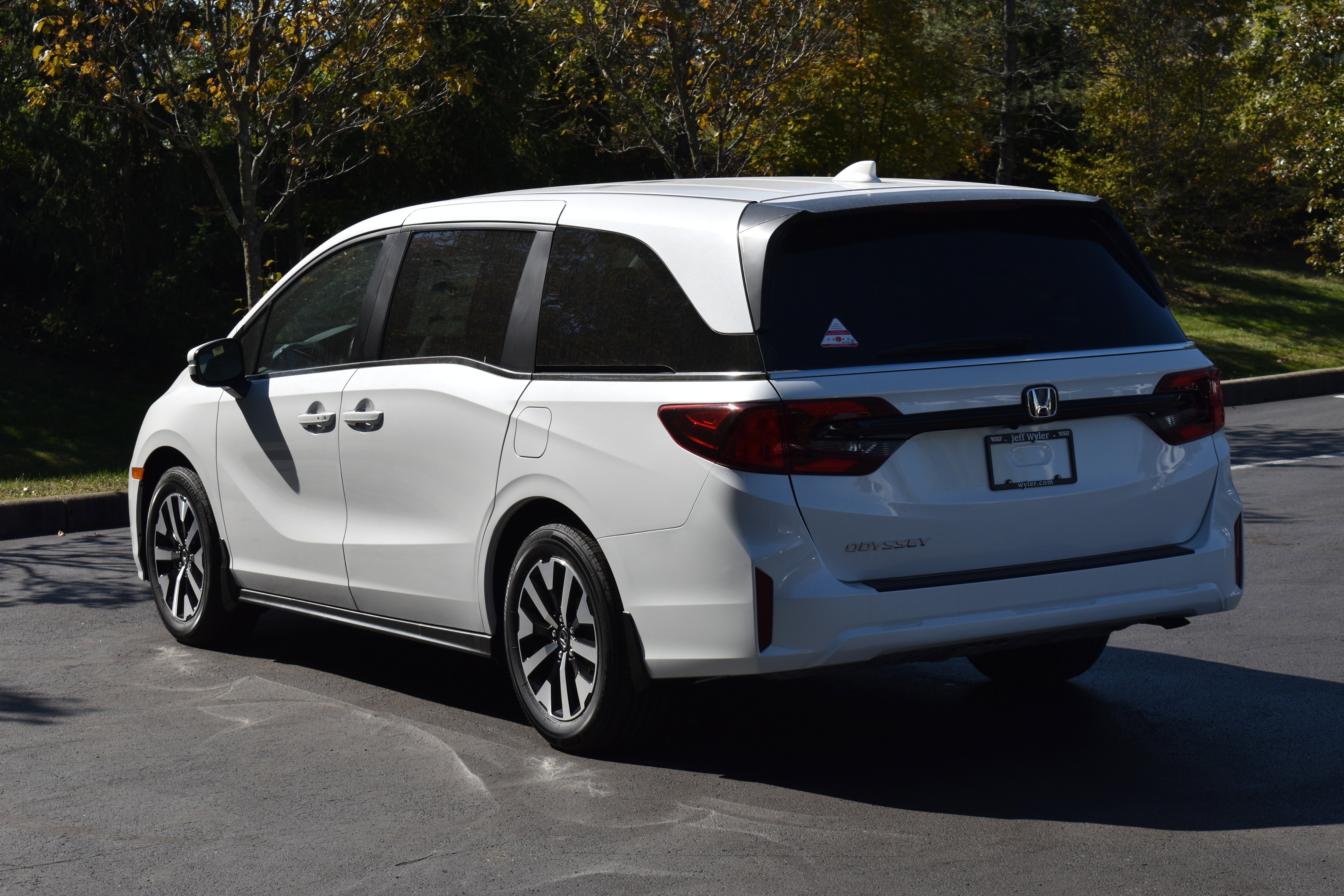 New 2025 Honda Odyssey EX-L image 5